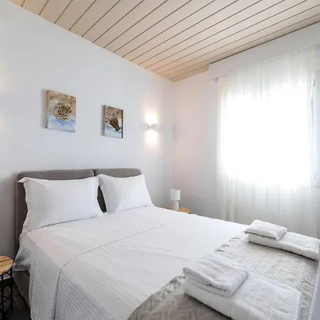 Bay View Apartment *