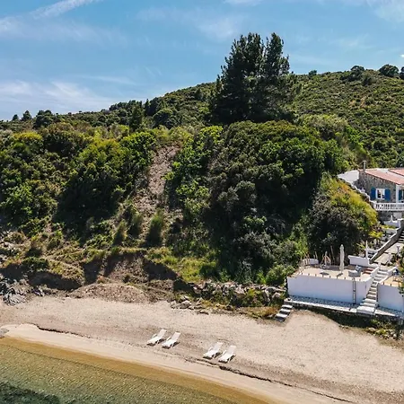 Bay View Апартаменты *